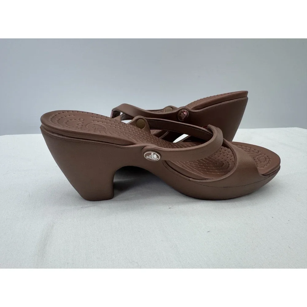 Crocs Cyprus Heeled Slip On Sandal Shoe 8 Brown / Brown Boho Earthy Beach 3.75